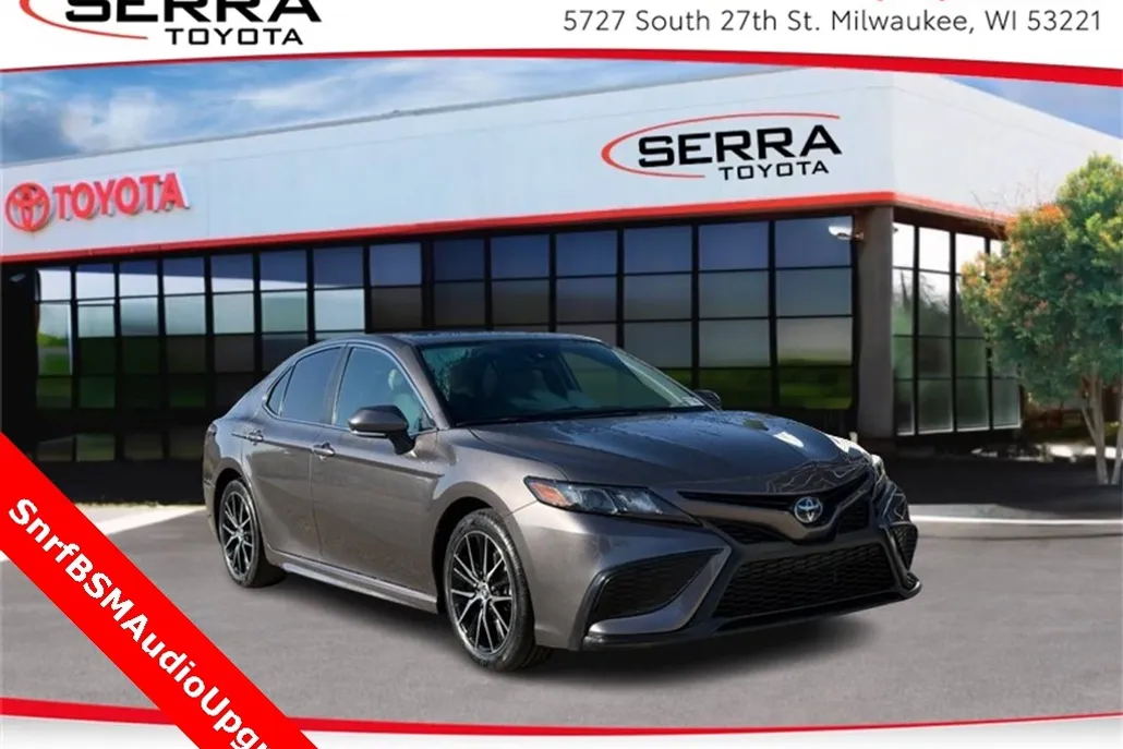 2024 Toyota Camry Hybrid SE photo 1