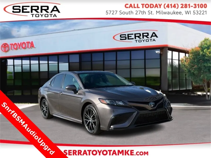 2024 Toyota Camry Hybrid SE photo 1