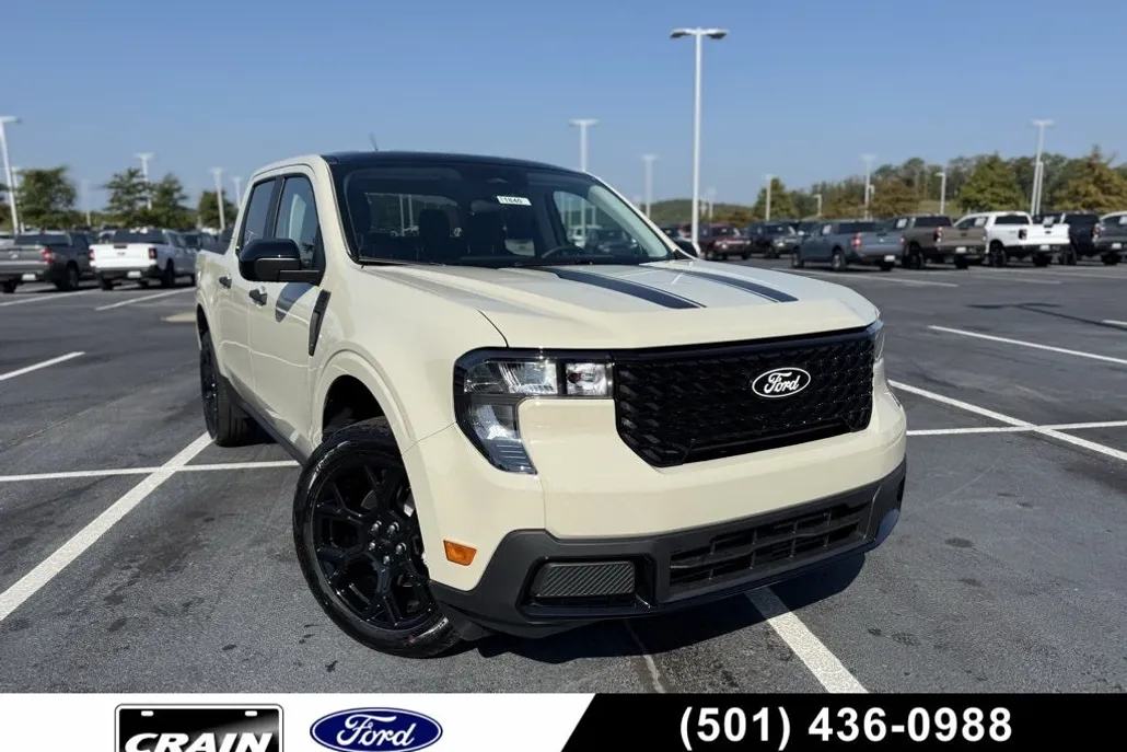 2025 Ford Maverick XLT photo 1
