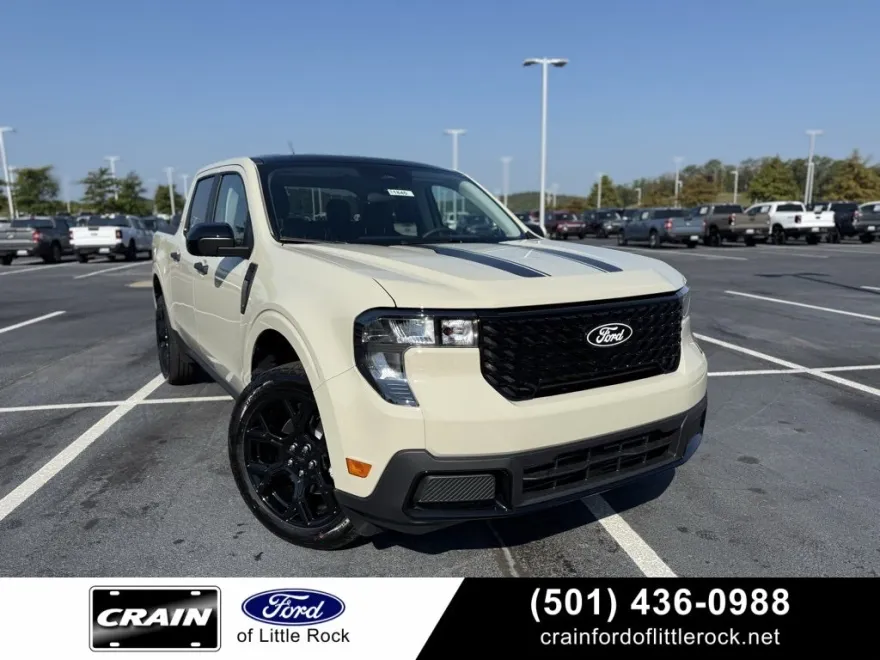 2025 Ford Maverick XLT photo 1