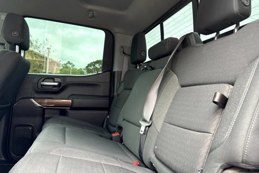 2021 Chevrolet Silverado 1500 RST photo 1