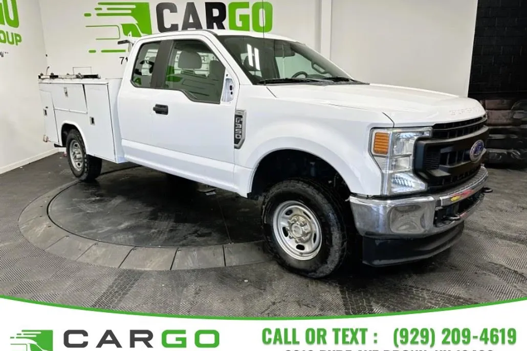 2020 Ford F-350 XLT photo 1