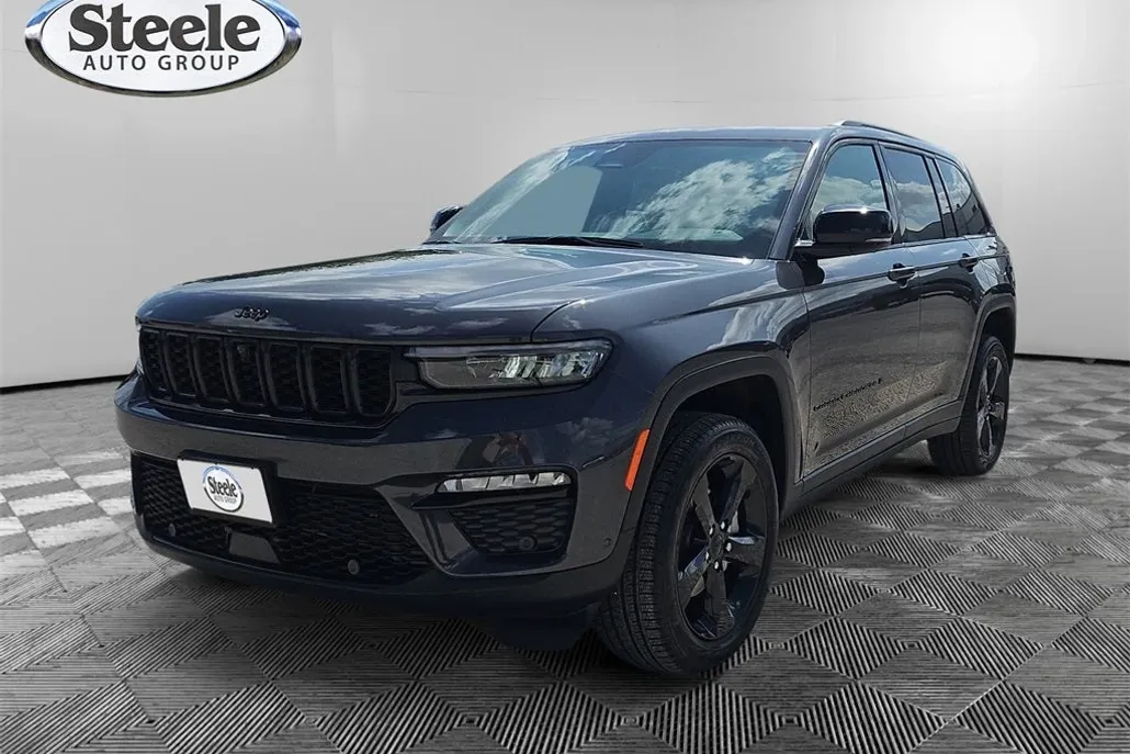 2025 Jeep Grand Cherokee Limited photo 1