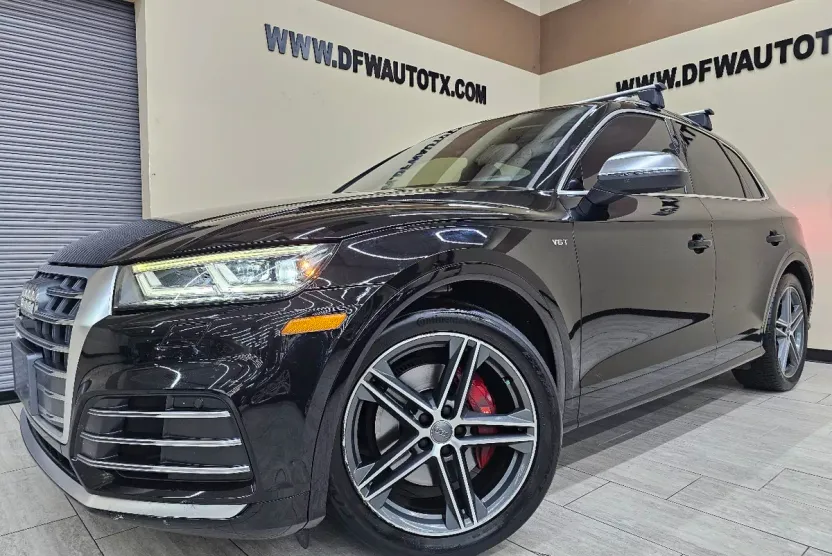 2018 Audi SQ5 Prestige photo 1