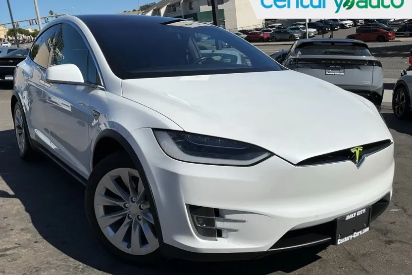 2019 Tesla Model X Long Range photo 1