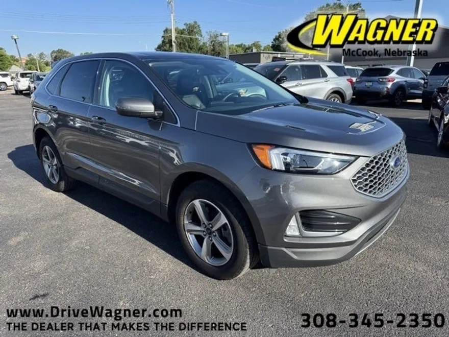 2023 Ford Edge SEL photo 1