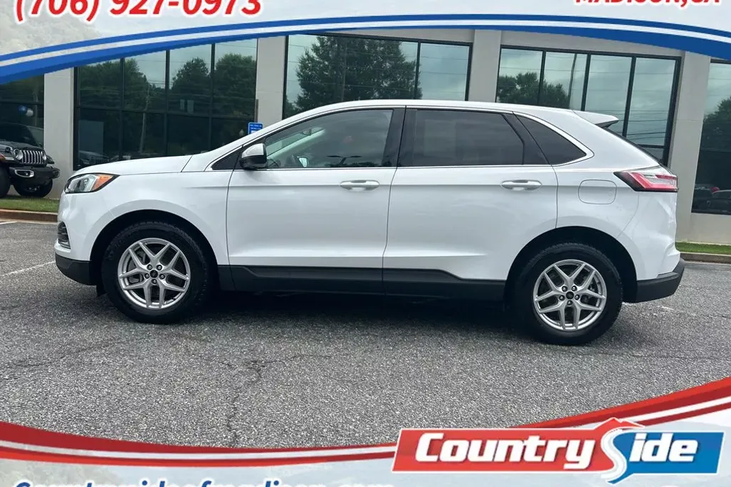2024 Ford Edge SEL photo 1