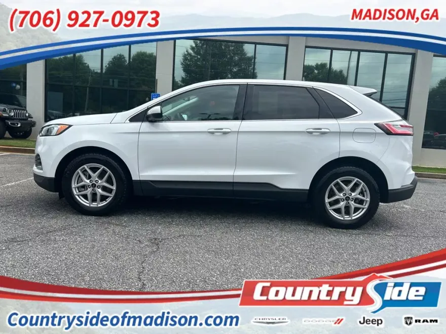 2024 Ford Edge SEL photo 1