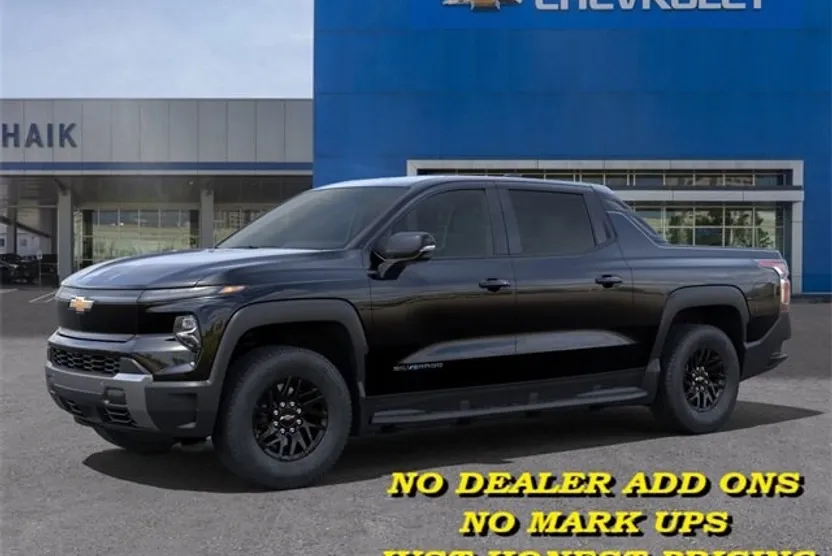 2025 Chevrolet Silverado EV LT photo 1