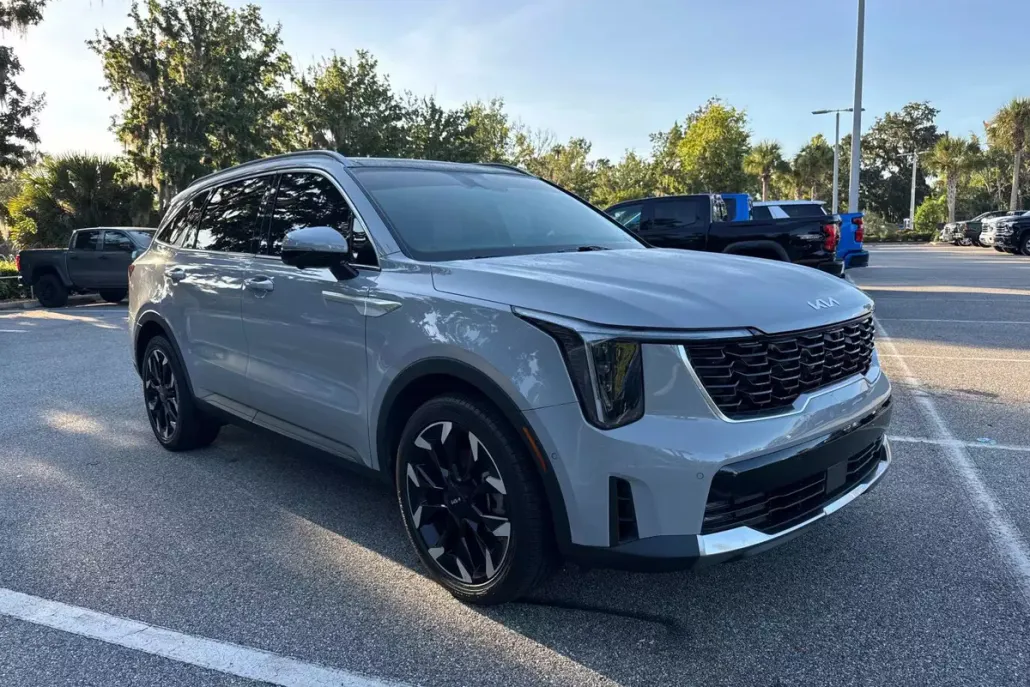2024 Kia Sorento SX photo 1