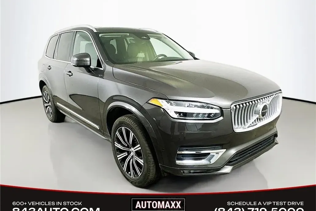 2023 Volvo XC90 B5 Plus photo 1