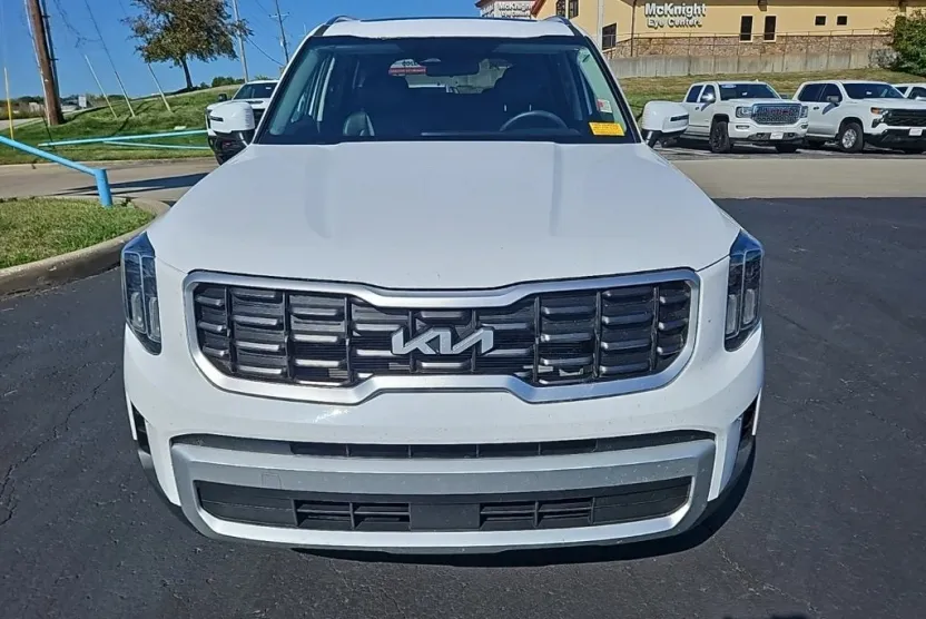 2024 Kia Telluride S photo 1