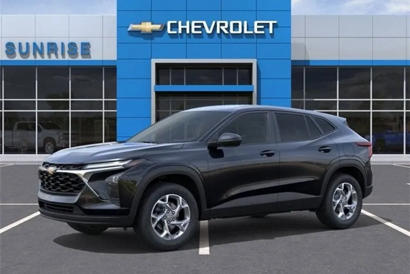 2026 Chevrolet Trax LS photo 1