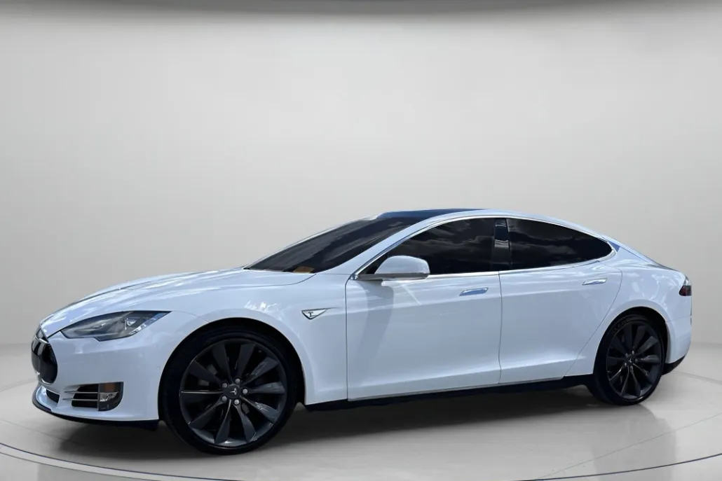 2016 Tesla Model S 60 photo 1