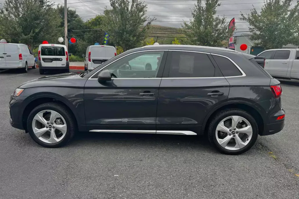 2021 Audi Q5 Premium Plus 45 TFSI photo 1
