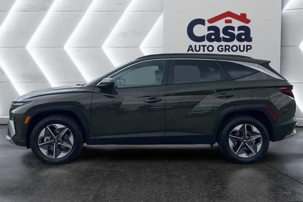 2025 Hyundai Tucson SEL photo 1