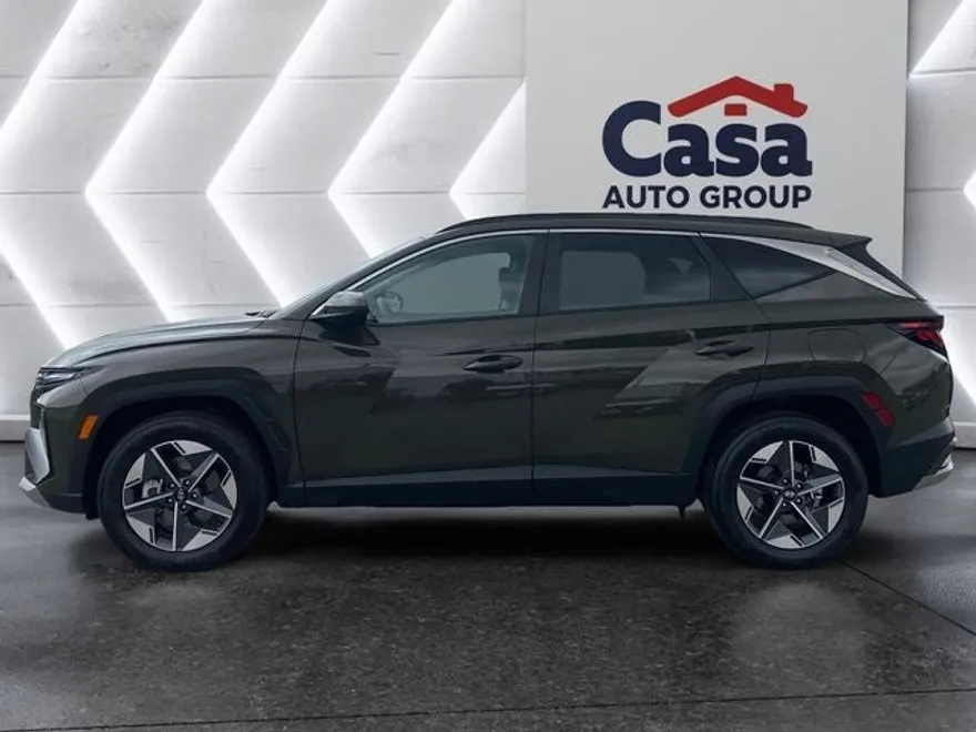2025 Hyundai Tucson SEL photo 1