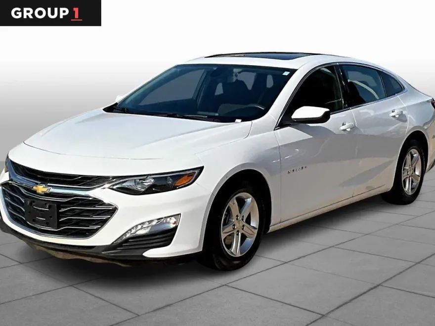 2022 Chevrolet Malibu 1LT photo 1