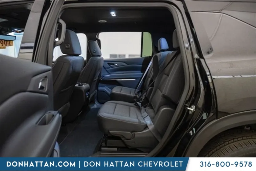 2026 Chevrolet Traverse photo 1