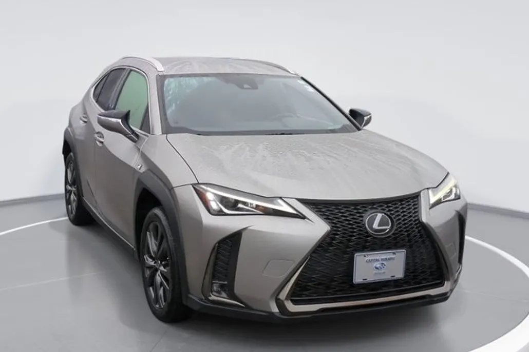 2020 Lexus UX 200 F SPORT photo 1