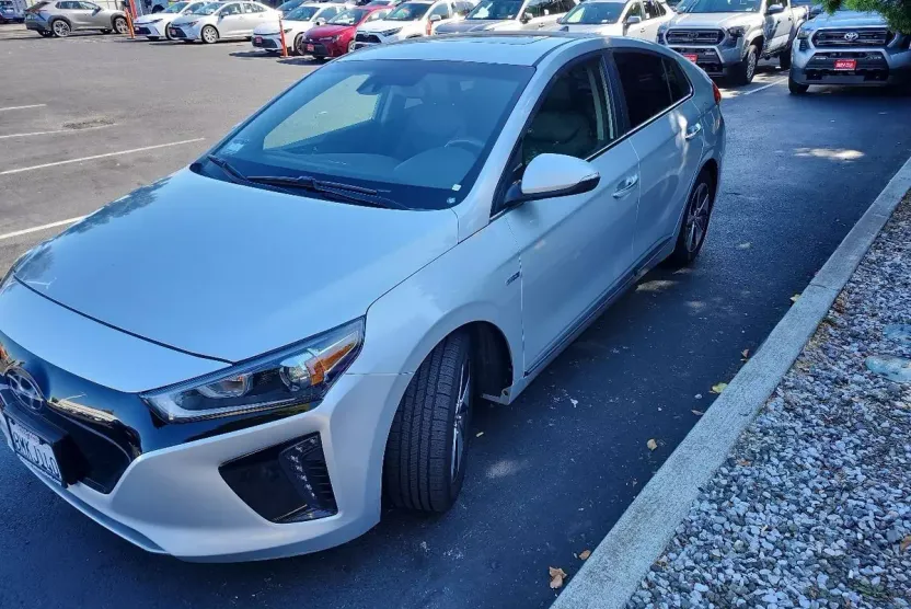 2019 Hyundai Ioniq Limited Electric photo 1
