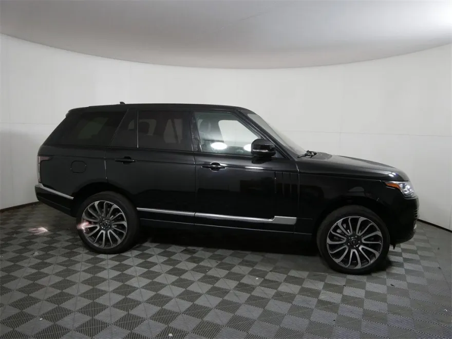 2016 Land Rover Range Rover SuperCharged photo 1