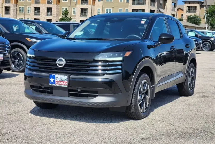 2025 Nissan Kicks SV photo 1