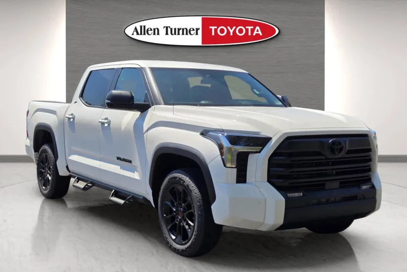2026 Toyota Tundra SR5 CrewMax photo 1