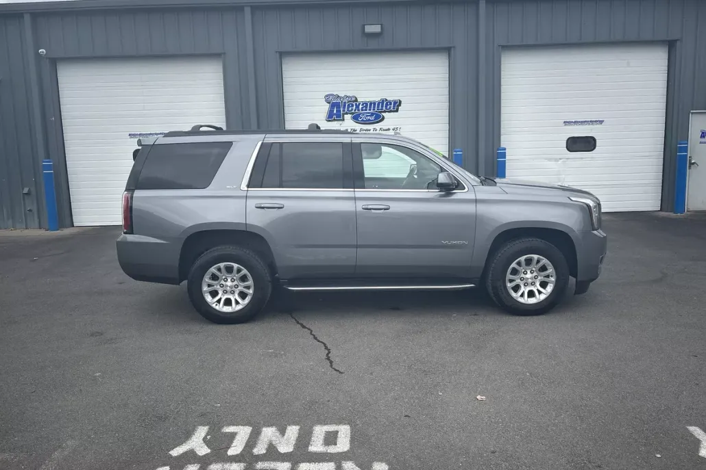 2020 Gmc Yukon SLT photo 1