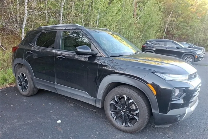 2022 Chevrolet Trailblazer LT photo 1