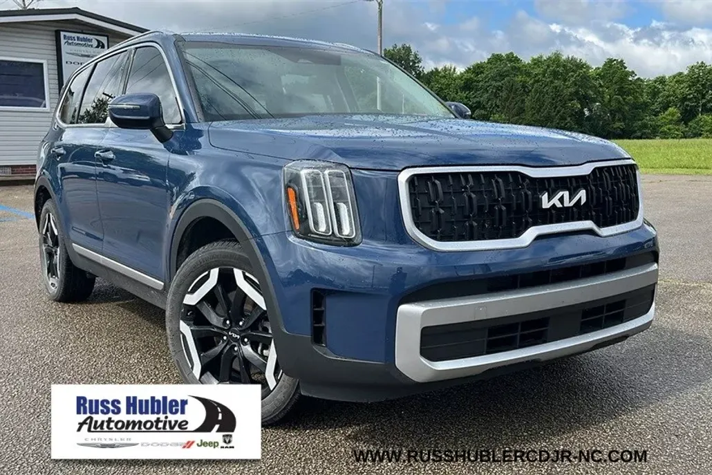 2023 Kia Telluride EX photo 1