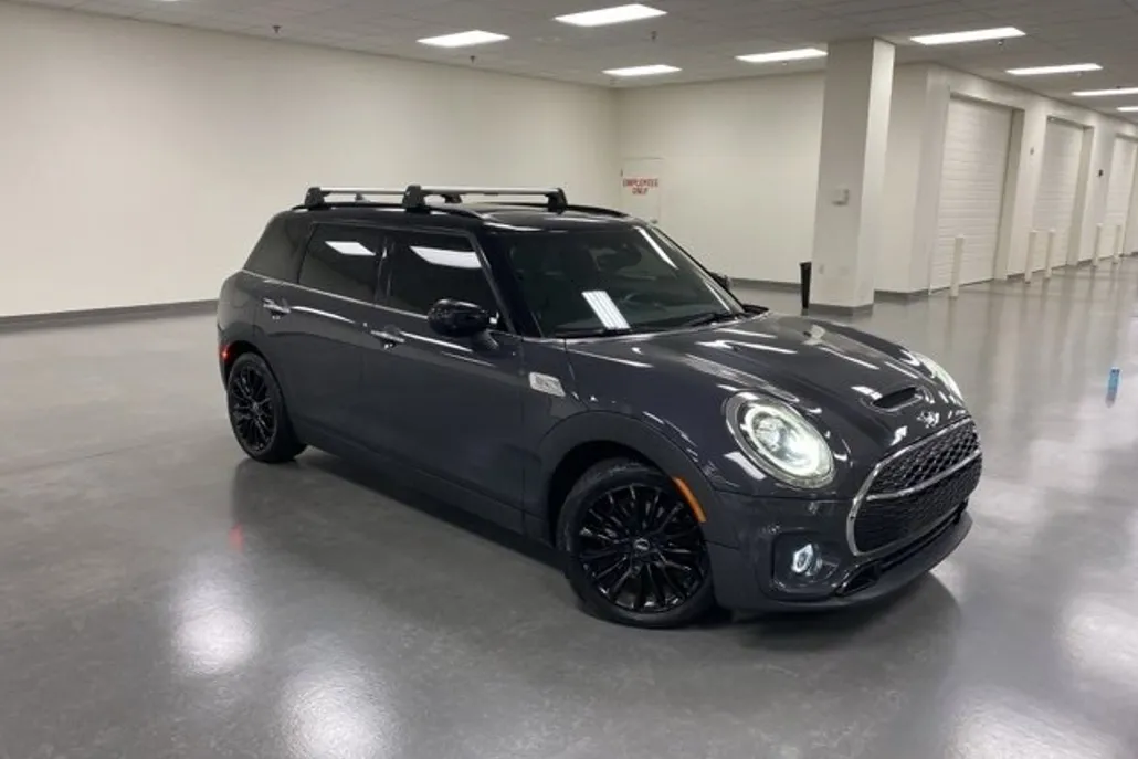 2020 Mini Clubman Base S photo 1