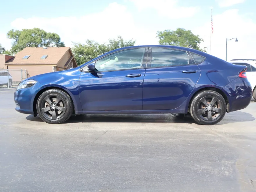 2016 Dodge Dart SXT photo 1