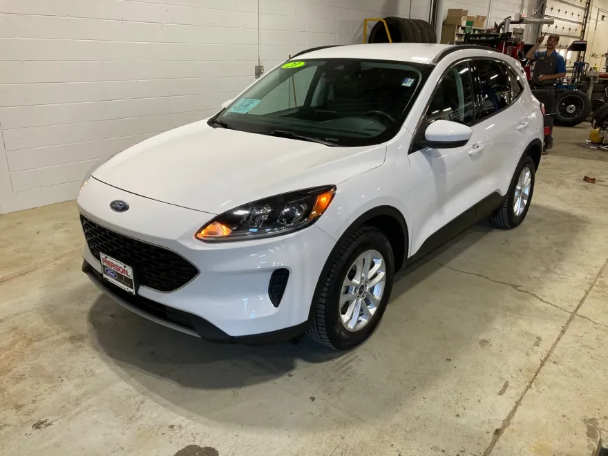 2021 Ford Escape Hybrid SE photo 1
