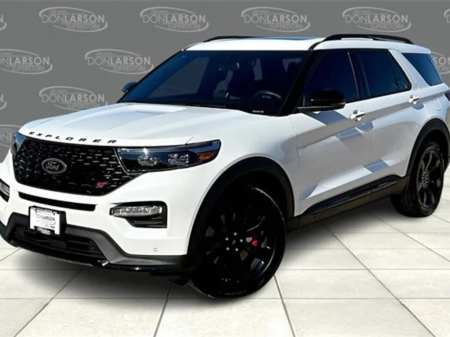 2023 Ford Explorer ST photo 1