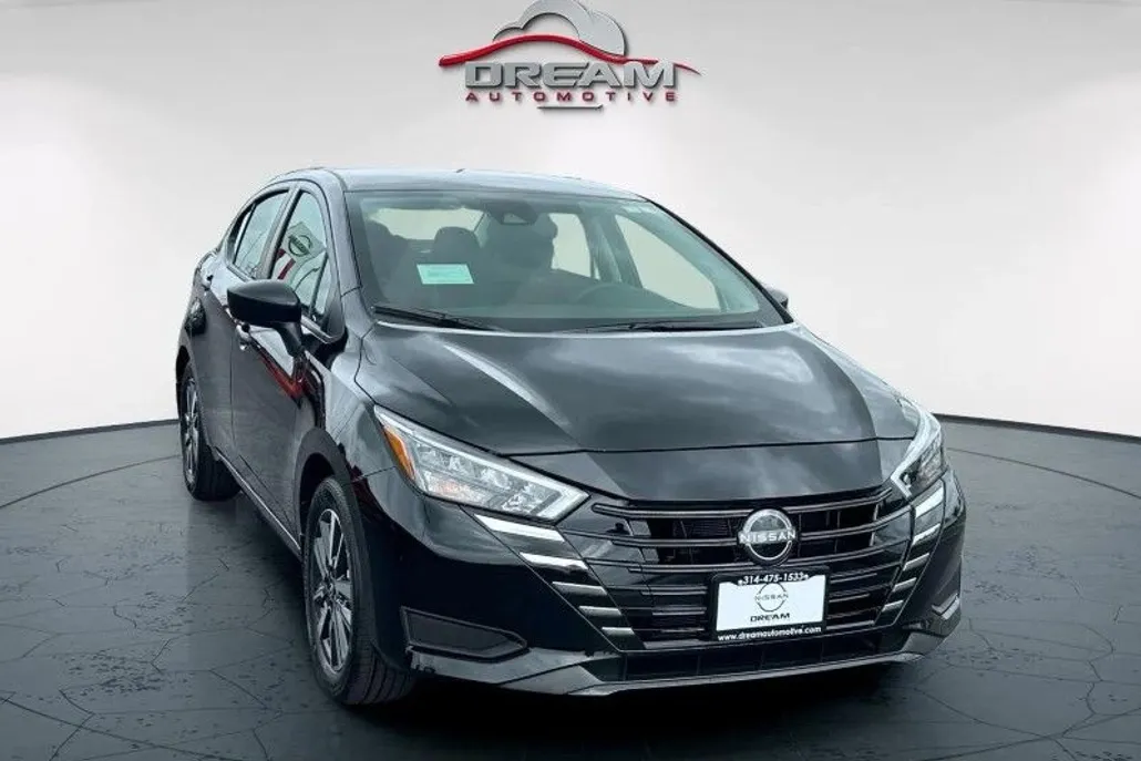 2025 Nissan Versa S photo 1