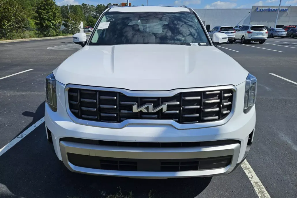 2025 Kia Telluride S photo 1