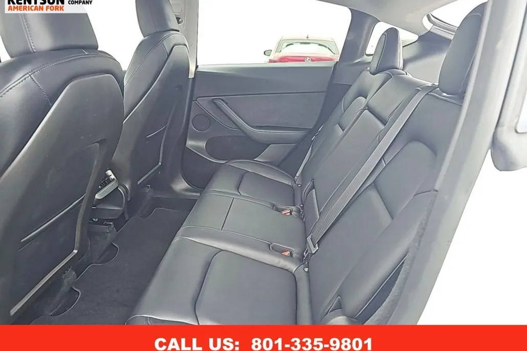 2024 Tesla Model Y Long Range photo 1