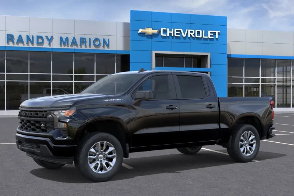 2026 Chevrolet Silverado 1500 Custom photo 1