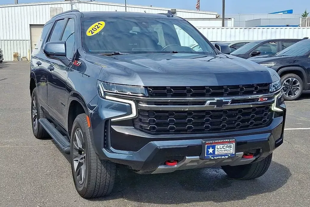 2021 Chevrolet Tahoe Z71 photo 1