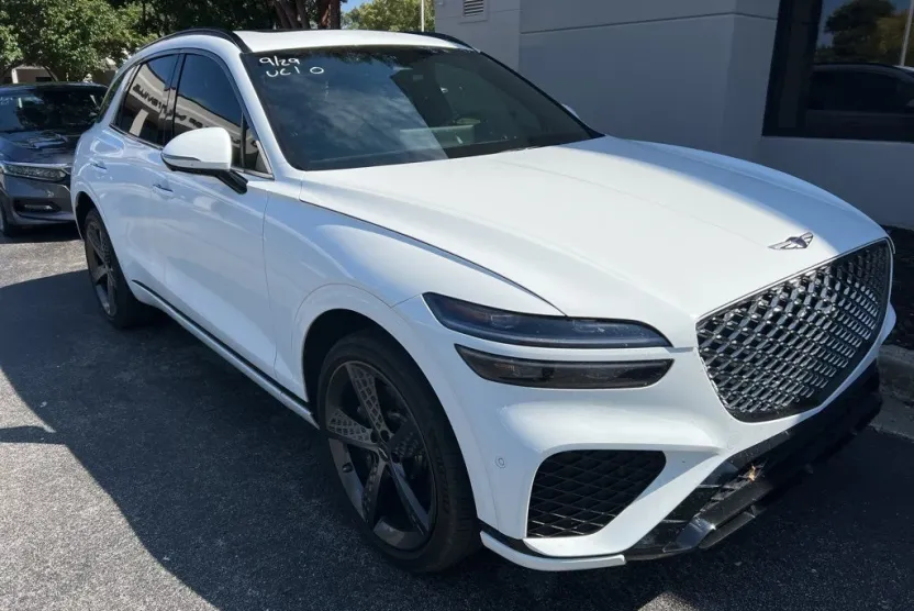 2023 Genesis GV70 2.5T Sport Prestige photo 1