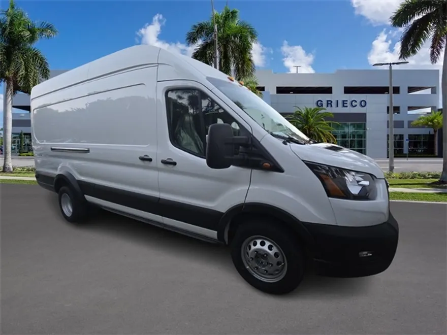 2025 Ford Transit photo 1