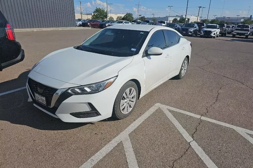 2023 Nissan Sentra S photo 1