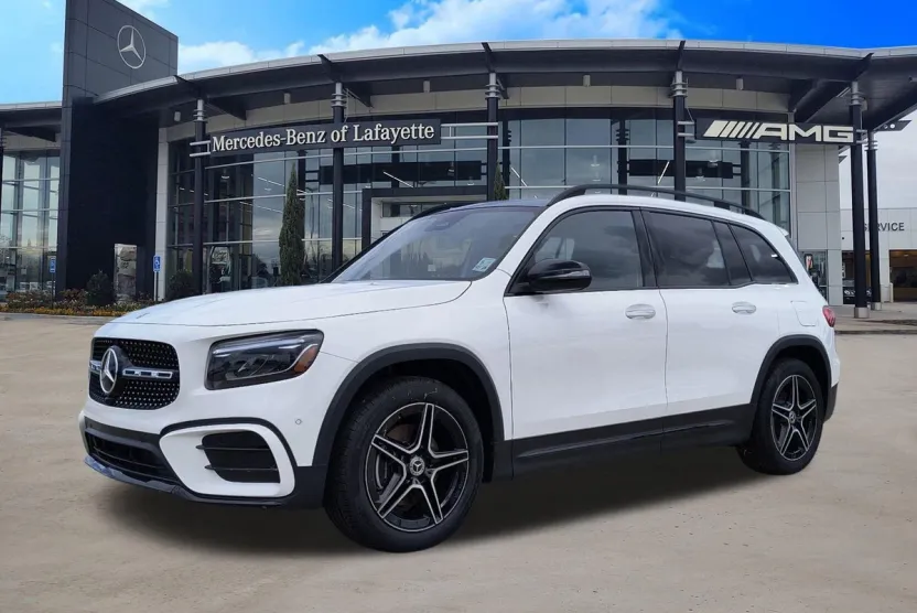 2024 Mercedes Benz GLB 250 4MATIC photo 1