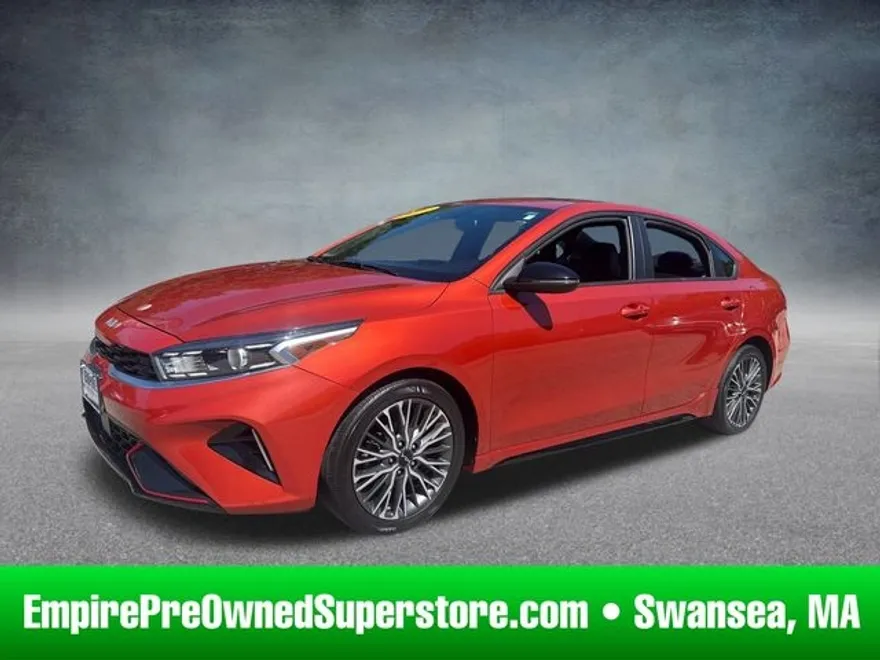 2023 Kia Forte GT-Line photo 1