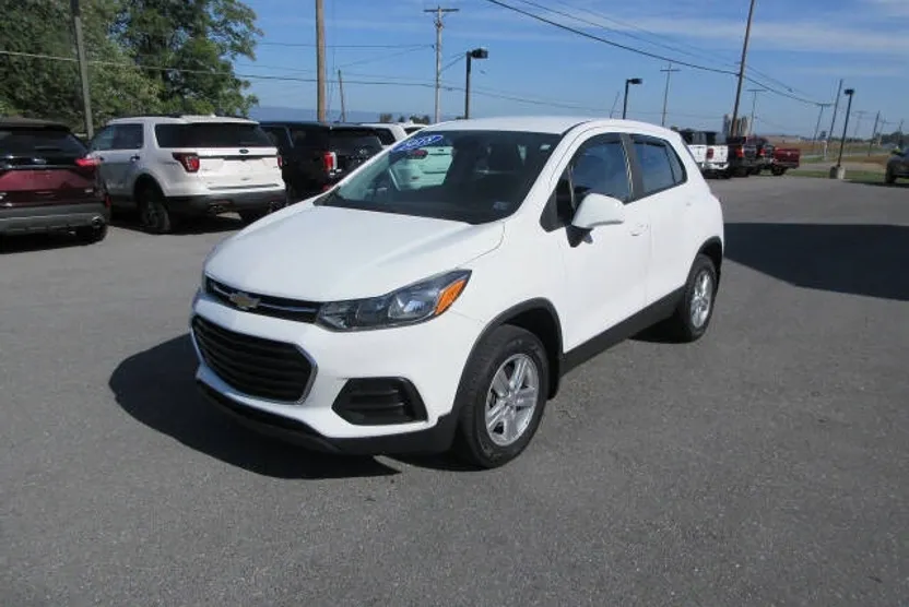 2018 Chevrolet Trax LS photo 1