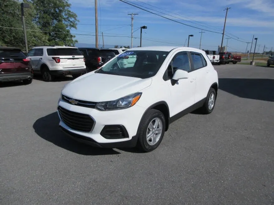 2018 Chevrolet Trax LS photo 1