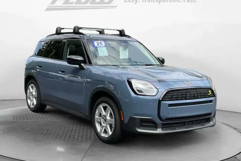 2025 Mini Countryman SE ALL4 photo 1