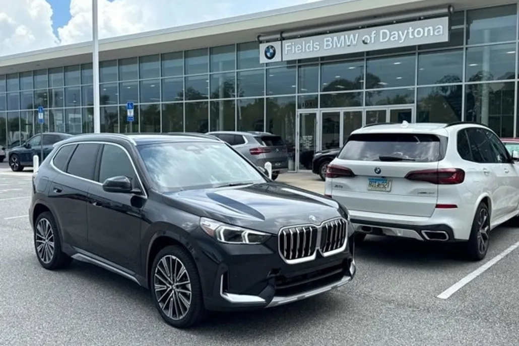 2025 Bmw X1 XDrive28i photo 1
