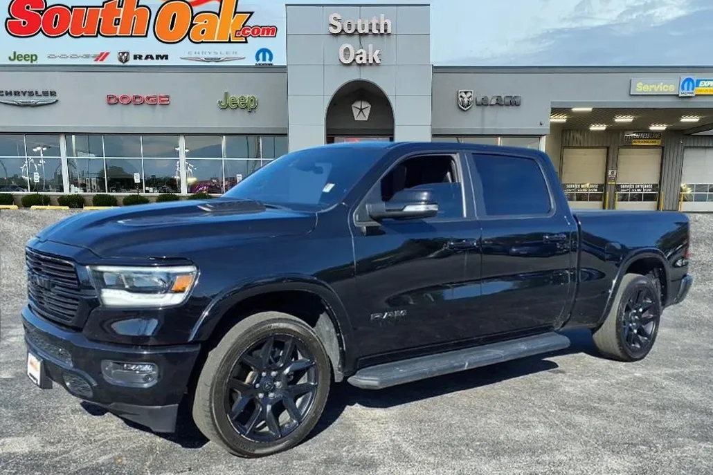 2022 Ram 1500 Laramie photo 1